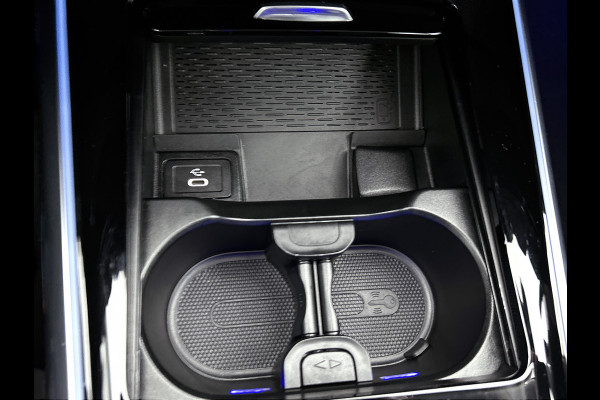 Mercedes-Benz GLA 250 e Plug-In Hybride Trekhaak | Distronic | Sfeerverlichting | Stuur en Stoelverwarming | Ledkoplampen Inclusief 24 maanden MB Certified garantie voor Europa.