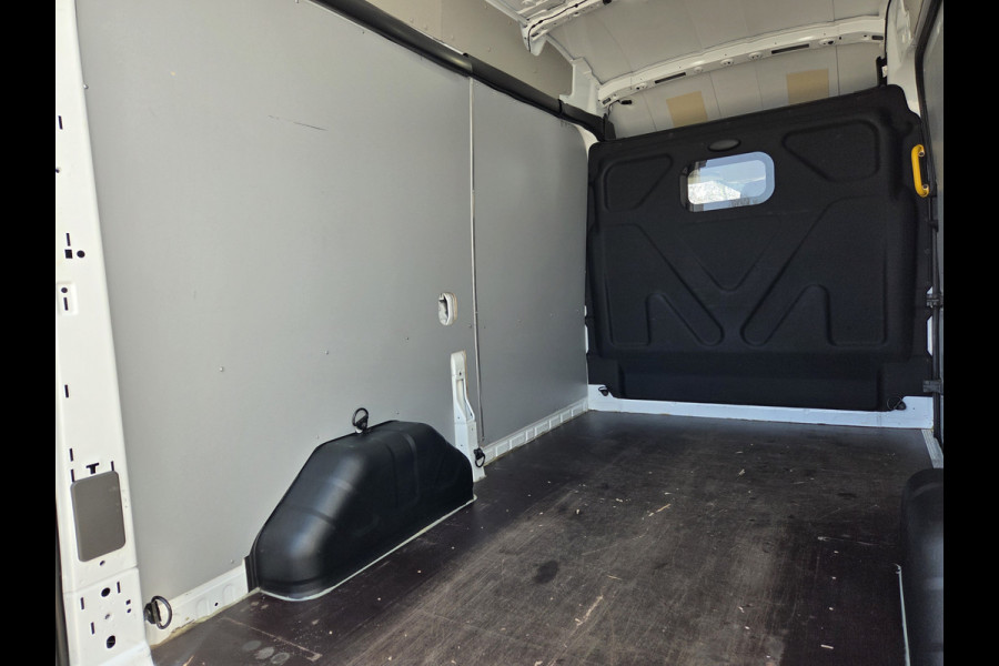 Ford Transit 2.0 TDCI 130Pk L2/H3 Trend AUTOMAAT Airco Trekhaak Cruisecontrol Stoelverwarming Parkeersensors