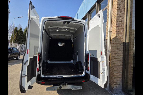 Ford Transit 2.0 TDCI 130Pk L2/H3 Trend AUTOMAAT Airco Trekhaak Cruisecontrol Stoelverwarming Parkeersensors