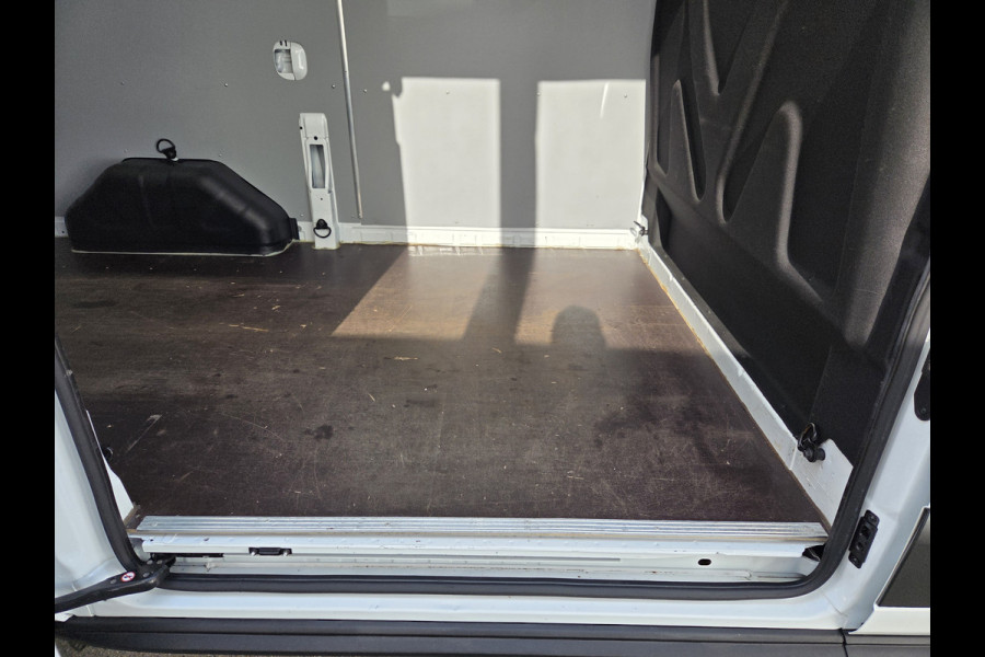 Ford Transit 2.0 TDCI 130Pk L2/H3 Trend AUTOMAAT Airco Trekhaak Cruisecontrol Stoelverwarming Parkeersensors