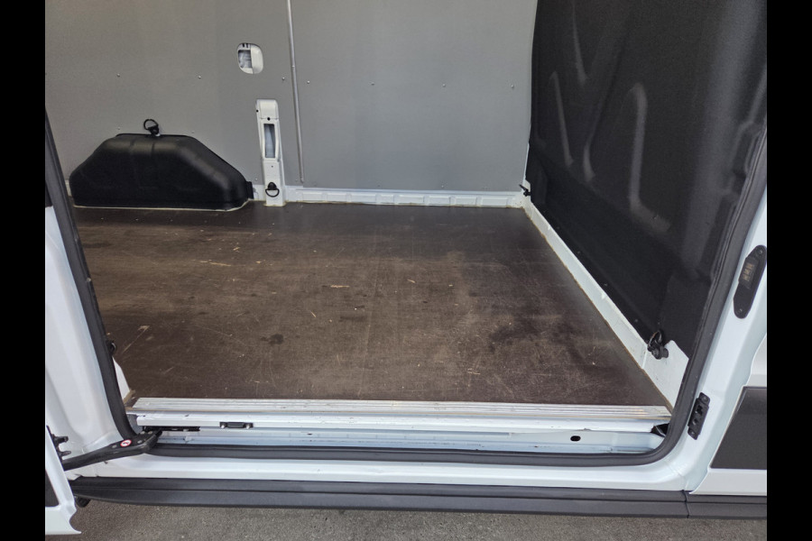 Ford Transit 2.0 TDCI 130Pk L2/H3 Trend AUTOMAAT Airco Trekhaak Cruisecontrol Stoelverwarming Parkeersensors