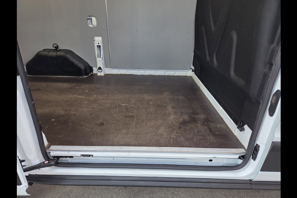 Ford Transit 2.0 TDCI 130Pk L2/H3 Trend AUTOMAAT Airco Trekhaak Cruisecontrol Stoelverwarming Parkeersensors