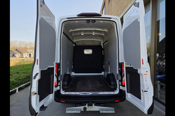 Ford Transit 2.0 TDCI 130Pk L2/H3 Trend AUTOMAAT Airco Trekhaak Cruisecontrol Stoelverwarming Parkeersensors