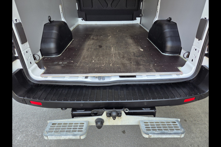 Ford Transit 2.0 TDCI 130Pk L2/H3 Trend AUTOMAAT Airco Trekhaak Cruisecontrol Stoelverwarming Parkeersensors