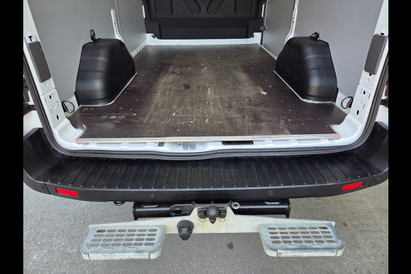 Ford Transit 2.0 TDCI 130Pk L2/H3 Trend AUTOMAAT Airco Trekhaak Cruisecontrol Stoelverwarming Parkeersensors