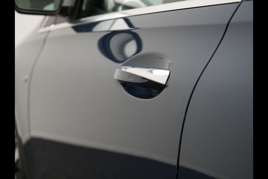 Mercedes-Benz B-Klasse 250 e Progressive PHEV 218pk Dealer O.H. | Trekhaak Af Fabriek | Panodak | Camera | Lederen Sportstoelen Memory & Verwarmd | Apple Carplay | Keyless | Cruise Control | Navigatie | DAB | Plug In Hybrid
