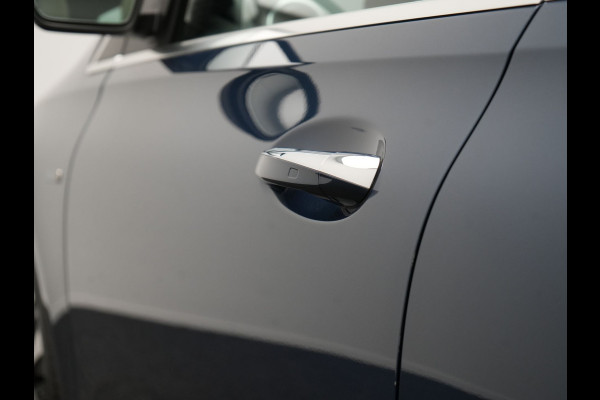 Mercedes-Benz B-Klasse 250 e Progressive PHEV 218pk Dealer O.H. | Trekhaak Af Fabriek | Panodak | Camera | Lederen Sportstoelen Memory & Verwarmd | Apple Carplay | Keyless | Cruise Control | Navigatie | DAB | Plug In Hybrid