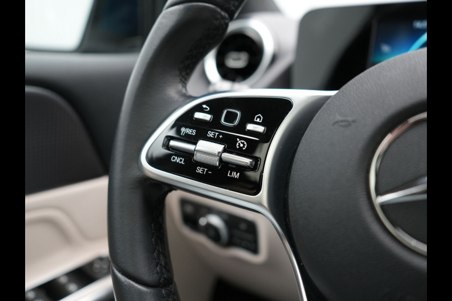 Mercedes-Benz B-Klasse 250 e Progressive PHEV 218pk Dealer O.H. | Trekhaak Af Fabriek | Panodak | Camera | Lederen Sportstoelen Memory & Verwarmd | Apple Carplay | Keyless | Cruise Control | Navigatie | DAB | Plug In Hybrid