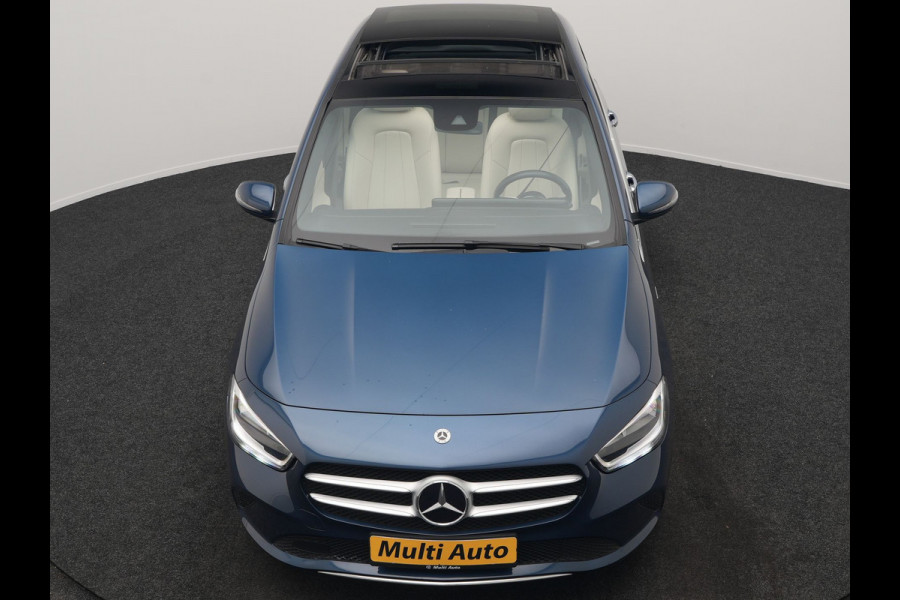 Mercedes-Benz B-Klasse 250 e Progressive PHEV 218pk Dealer O.H. | Trekhaak Af Fabriek | Panodak | Camera | Lederen Sportstoelen Memory & Verwarmd | Apple Carplay | Keyless | Cruise Control | Navigatie | DAB | Plug In Hybrid