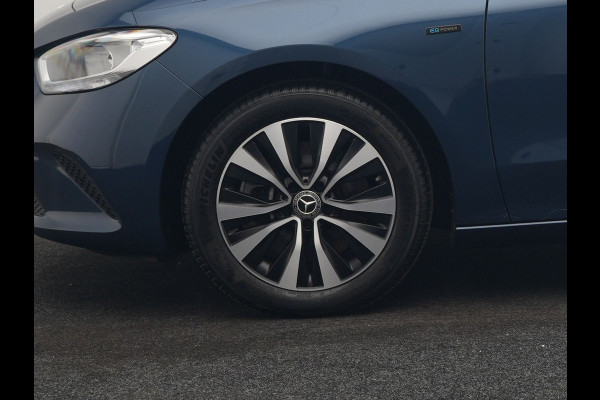 Mercedes-Benz B-Klasse 250 e Progressive PHEV 218pk Dealer O.H. | Trekhaak Af Fabriek | Panodak | Camera | Lederen Sportstoelen Memory & Verwarmd | Apple Carplay | Keyless | Cruise Control | Navigatie | DAB | Plug In Hybrid