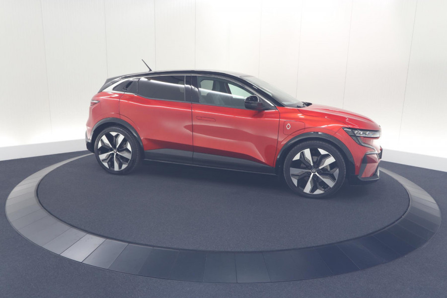 Renault Mégane E-Tech EV60 Optimum Charge Techno | Trekhaak | Harman/Kardon | Camera | Adaptieve Cruise Control | Pack Winter | SOH = 92,5%