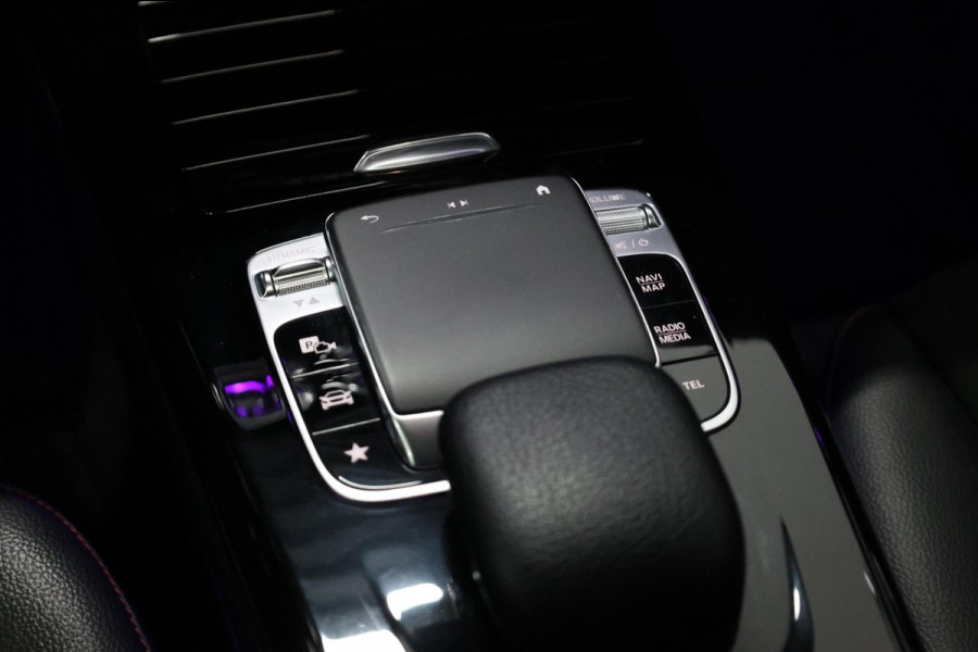 Mercedes-Benz A-Klasse 200 AMG Line LED/SFEER/HALF LEER+S.VERWARMING/CAM/LINE/ACC/ECC/12 MDN GARANTIE!