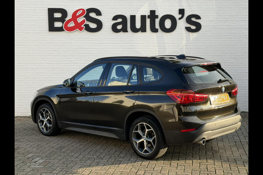 BMW X1 SDrive18i Automaat Clima Cruise Navi Pdc V+A Stoelverwarming Elek. A-klep