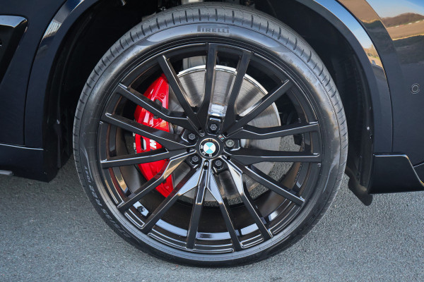 BMW X5 xDrive50e | STOELVERWARMING & VERKOELING | ADAPTIVE CRUISE | 360 CAMERA | APPLE CARPLAY | MEMORY SEATS |