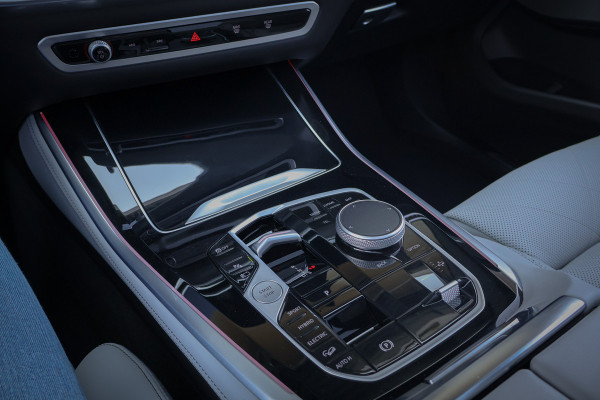 BMW X5 xDrive50e | STOELVERWARMING & VERKOELING | ADAPTIVE CRUISE | 360 CAMERA | APPLE CARPLAY | MEMORY SEATS |