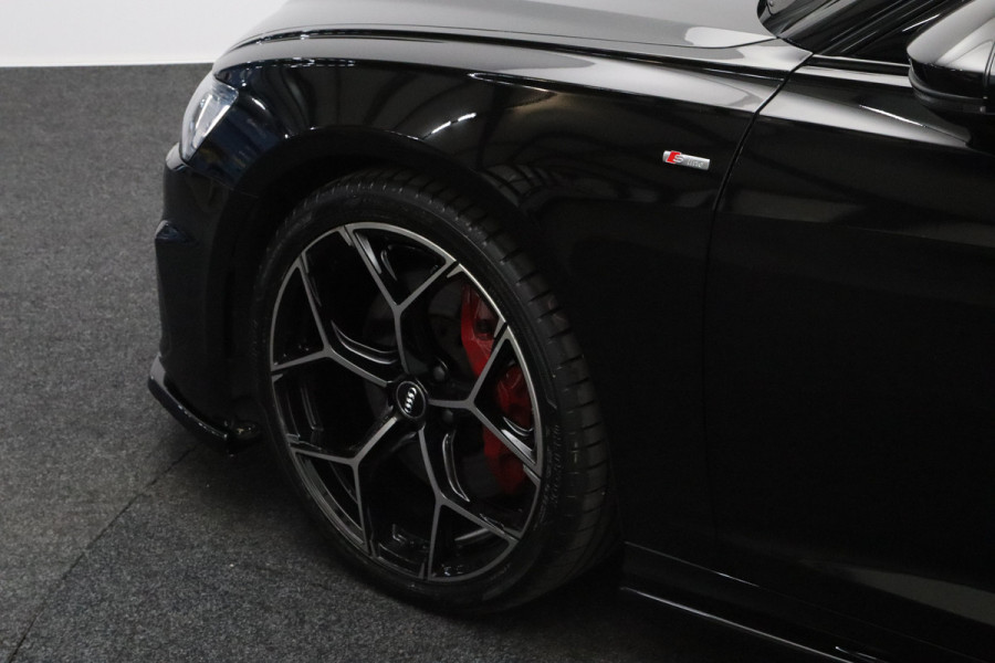 Audi A6 Avant 55 TFSI e 367 PK Quattro Competiton S-Line Edition, Panoramadak, Memory, Camera, Adap. Cruise Control