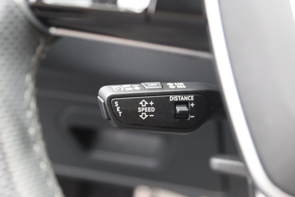 Audi A6 Avant 55 TFSI e 367 PK Quattro Competiton S-Line Edition, Panoramadak, Memory, Camera, Adap. Cruise Control