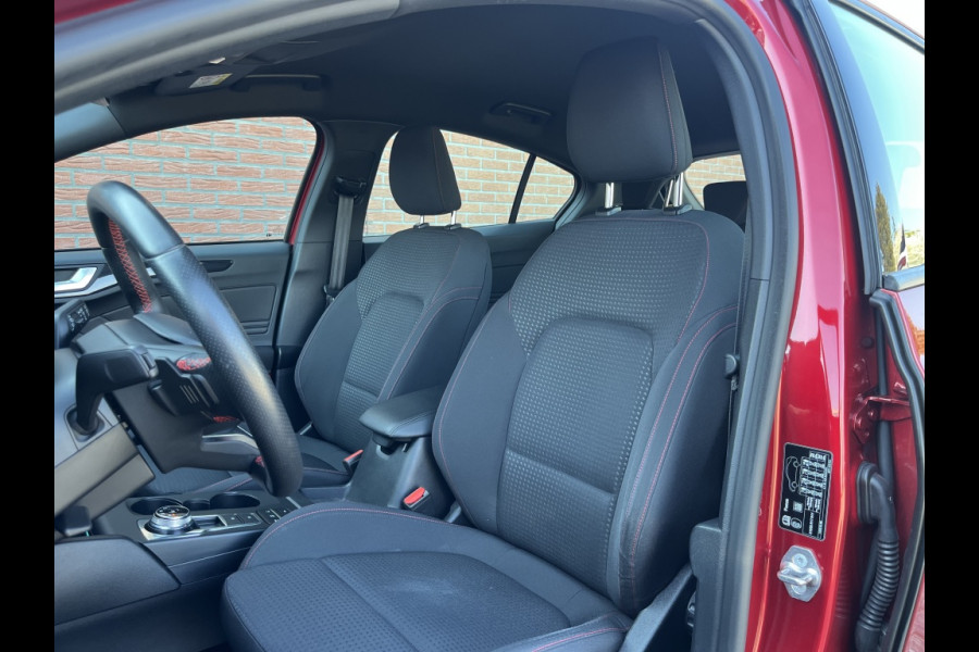 Ford Focus 150pk EcoB. ST L. Bns *NIEUW GELEVERD/DEALERONDERHOUDEN*