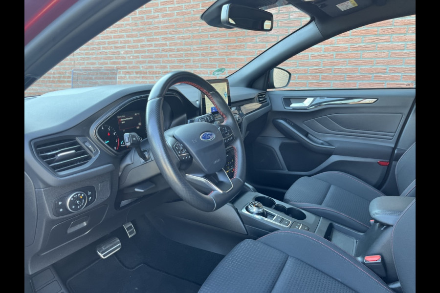 Ford Focus 150pk EcoB. ST L. Bns *NIEUW GELEVERD/DEALERONDERHOUDEN*