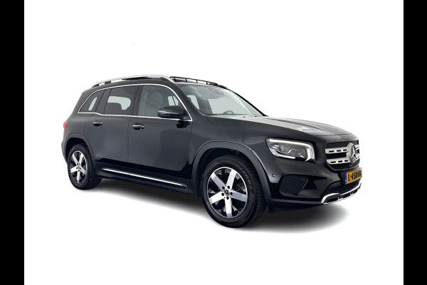 Mercedes-Benz Glb 200 Business Solution Luxury (INCL-BTW) *PANO | LEATHER | FULL-LED | AMBIENTLIGHT | HEATED-SPORTSEATS | WIDESCREEN-DIGICOCKPIT | DAB+ | NAVI-FULLMAP | CAMERA | PRIVACYGLASS | LANE-ASSIST | DYNAMIC-SELECT | 18'