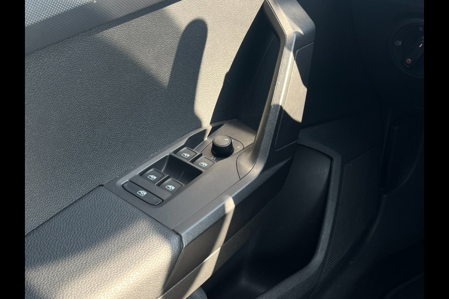 Seat Ibiza 1.0 EcoTSI Style Business Connect | Stoelverwarming | Carplay | Digitaal Dashboard