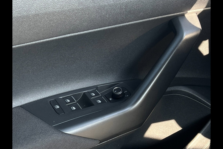 Volkswagen Polo 1.0 TSI Comfortline | PDC | Carplay | Navi |