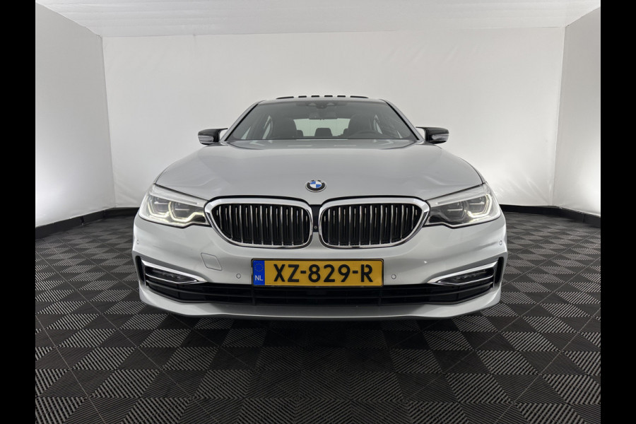 BMW 5 Serie 530e iPerformance High Executive (Plug-in) *PANO | LEATHER | FULL-LED | TOP-VIEW | HARMAN/KARDON | BLINDSPOT | MEMORY-PACK | HEATED-COMFORTSEATS | DIGI-COCKPIT | AMBIENT-LIGHT | NAVI-FULLMAP | 20''ALU*