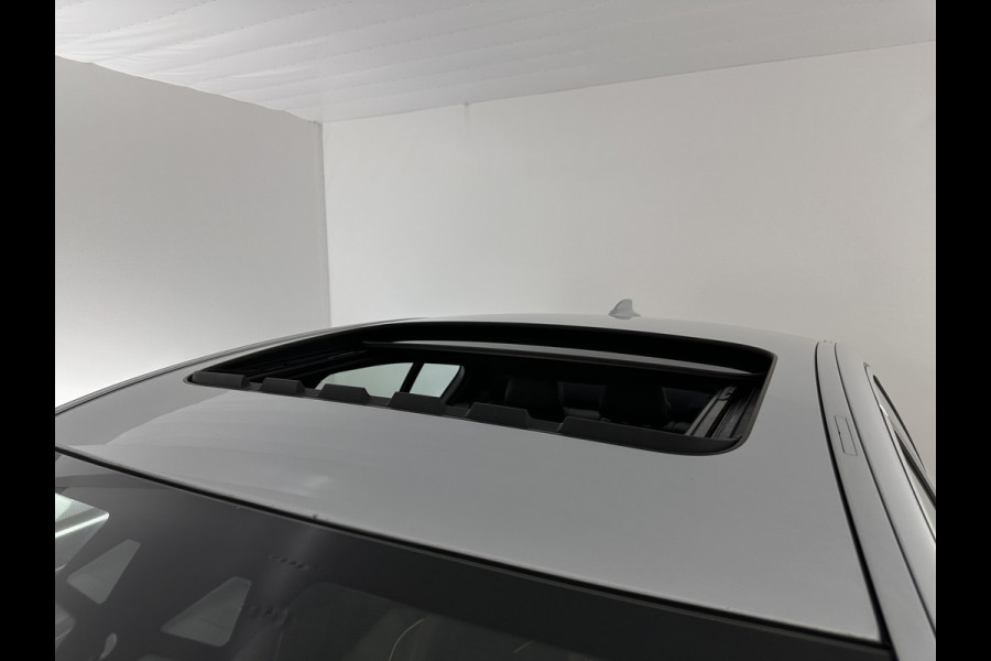 BMW 5 Serie 530e iPerformance High Executive (Plug-in) *PANO | LEATHER | FULL-LED | TOP-VIEW | HARMAN/KARDON | BLINDSPOT | MEMORY-PACK | HEATED-COMFORTSEATS | DIGI-COCKPIT | AMBIENT-LIGHT | NAVI-FULLMAP | 20''ALU*