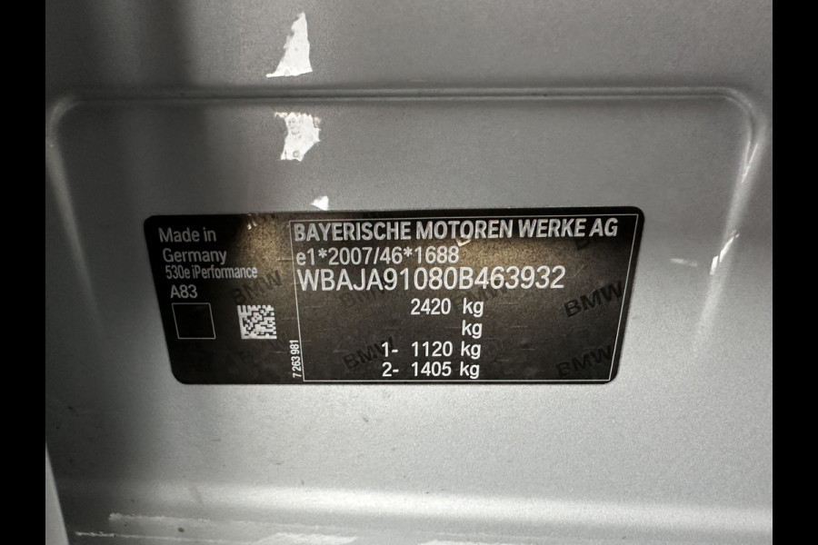 BMW 5 Serie 530e iPerformance High Executive (Plug-in) *PANO | LEATHER | FULL-LED | TOP-VIEW | HARMAN/KARDON | BLINDSPOT | MEMORY-PACK | HEATED-COMFORTSEATS | DIGI-COCKPIT | AMBIENT-LIGHT | NAVI-FULLMAP | 20''ALU*