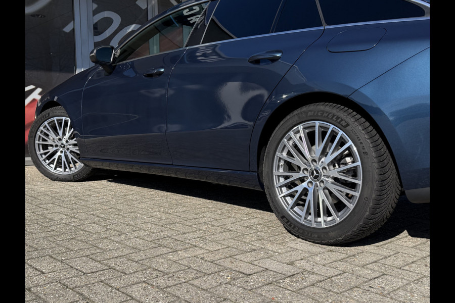 Mercedes-Benz CLA-Klasse Shooting Brake 180 Business Solution Luxury Automaat / Leder / PDC v+a / Navigatie / Keyless / Led