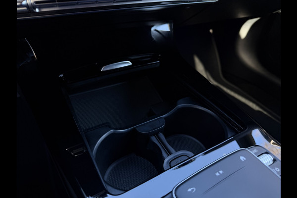 Mercedes-Benz CLA-Klasse Shooting Brake 180 Business Solution Luxury Automaat / Leder / PDC v+a / Navigatie / Keyless / Led