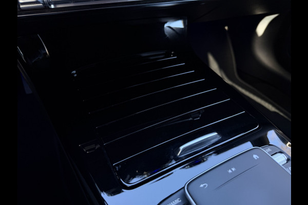 Mercedes-Benz CLA-Klasse Shooting Brake 180 Business Solution Luxury Automaat / Leder / PDC v+a / Navigatie / Keyless / Led