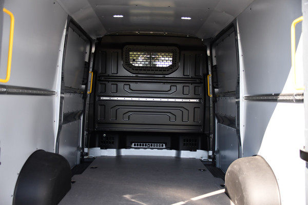 MAN TGE 35 2.0 L3H2 PB Edition Cruise, Camera, Carplay, LED, 177pk, Automaat, Sensoren, 2 x Schuifdeur, Stoelverwarming, Uniek!