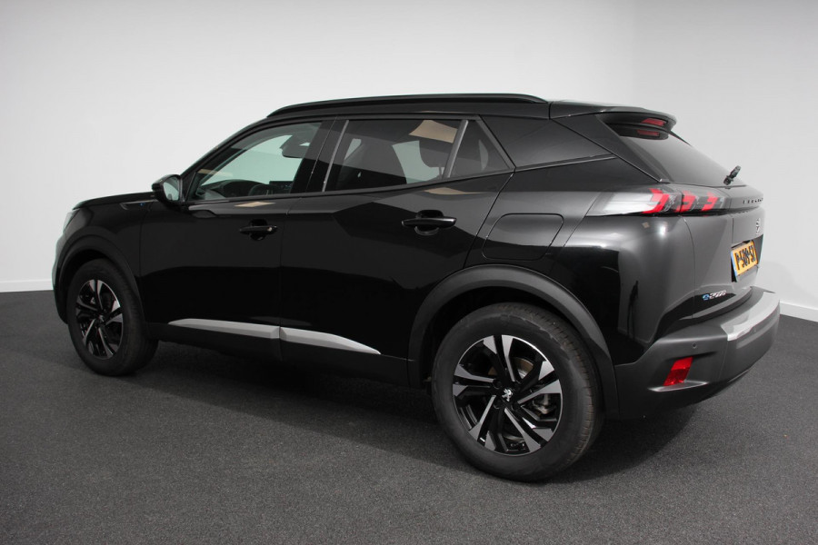 Peugeot e-2008 EV Allure Pack 50 kWh | Navigatie | Climate control | 3D Digitale cockpit | Camera | Lichtmetalen Velgen