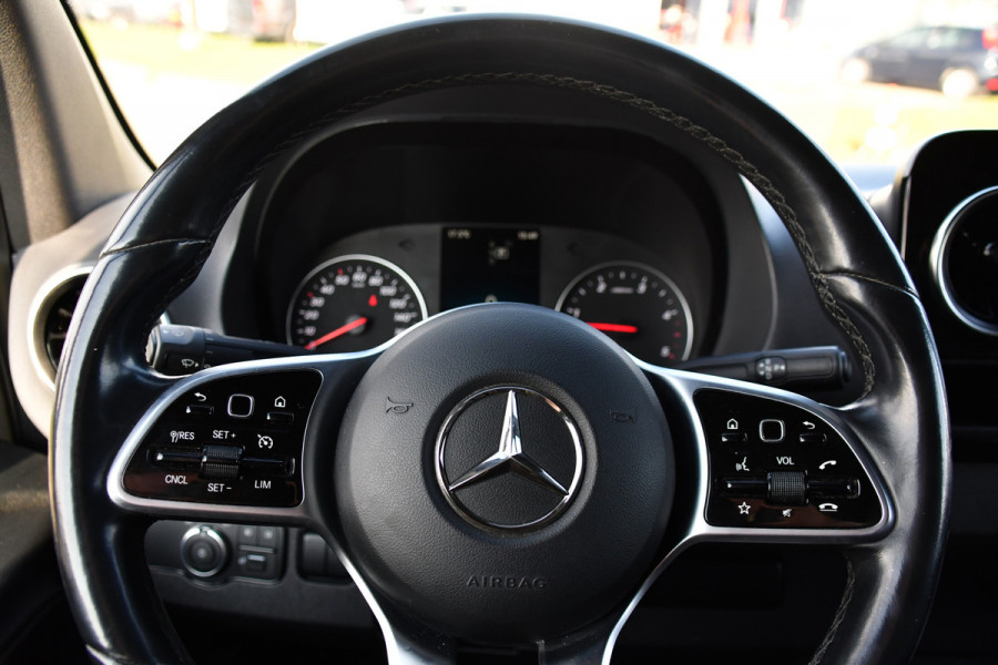 Mercedes-Benz Sprinter 319 3.0 CDI L2H1 AMG Edition Cruise, 360 Camera, Carplay, 10,5'' Mbux, Stoelverwarming, LED, Leder, 190pk, 3500kg Trekhaak, Sensoren, Uniek!