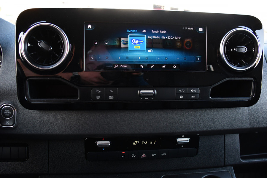 Mercedes-Benz Sprinter 319 3.0 CDI L2H1 AMG Edition Cruise, 360 Camera, Carplay, 10,5'' Mbux, Stoelverwarming, LED, Leder, 190pk, 3500kg Trekhaak, Sensoren, Uniek!