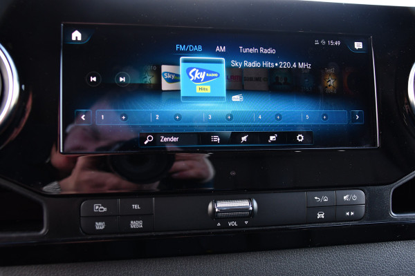 Mercedes-Benz Sprinter 319 3.0 CDI L2H1 AMG Edition Cruise, 360 Camera, Carplay, 10,5'' Mbux, Stoelverwarming, LED, Leder, 190pk, 3500kg Trekhaak, Sensoren, Uniek!