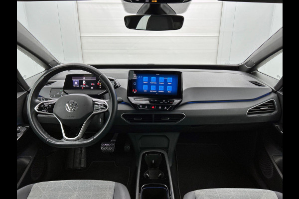 Volkswagen ID.3 Pro 58 kWh Airco ECC Navi Carplay PDC VA + Camera 18" LM Velgen Adaptive Cruise Control Full LED
