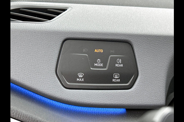 Volkswagen ID.3 Pro 58 kWh Airco ECC Navi Carplay PDC VA + Camera 18" LM Velgen Adaptive Cruise Control Full LED