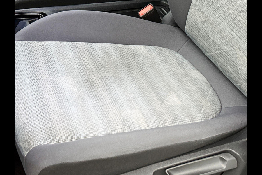 Volkswagen ID.3 Pro 58 kWh Airco ECC Navi Carplay PDC VA + Camera 18" LM Velgen Adaptive Cruise Control Full LED