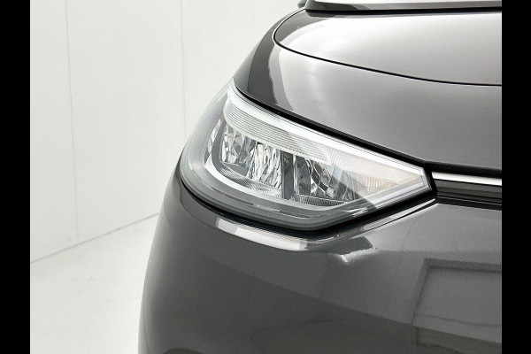 Volkswagen ID.3 Pro 58 kWh Airco ECC Navi Carplay PDC VA + Camera 18" LM Velgen Adaptive Cruise Control Full LED