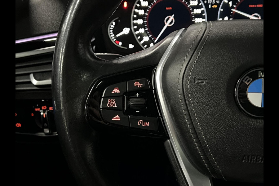 BMW 5 Serie Touring 520i High Executive Adapt. cruise | Open dak | 360 camera | Head-up | Stoelverwarming | Carplay |