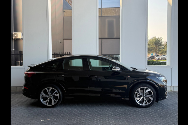 Audi Q4 Sportback e-tron 40 S edition 77 kWh, 2 x S-LINE, vol zwart lederen sport leder, SOH 95 %, 1e eigenaar, NL auto met nap