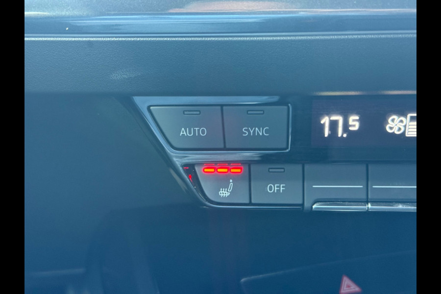 Audi Q4 Sportback e-tron 40 S edition 77 kWh, 2 x S-LINE, vol zwart lederen sport leder, SOH 95 %, 1e eigenaar, NL auto met nap