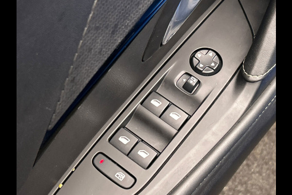 Peugeot e-208 EV GT 350 50 kWh | Origineel Nederlands | Panoramadak Navigatie Cruise Climate control Stoelverwarming Camera