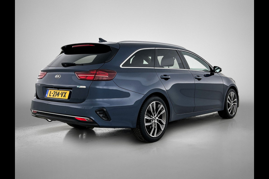 Kia Ceed Sportswagon 1.5 T-GDi 160PK Automaat DynamicPlusLine / Trekhaak / Airco-ecc./ Pdc+Camera / Stoel-Stuurverwarming / 1/2Leder / Apk 08-2027
