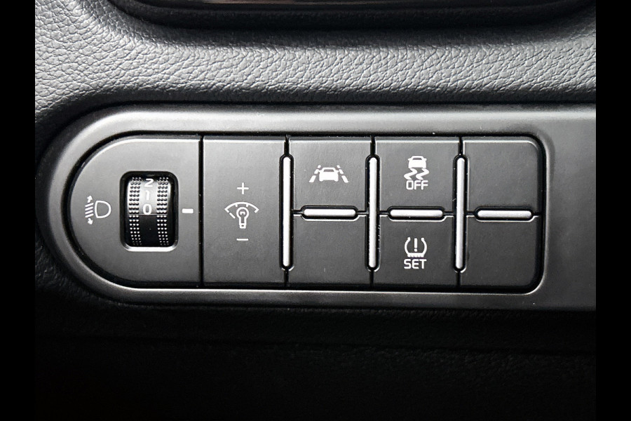 Kia Ceed Sportswagon 1.5 T-GDi 160PK Automaat DynamicPlusLine / Trekhaak / Airco-ecc./ Pdc+Camera / Stoel-Stuurverwarming / 1/2Leder / Apk 08-2027