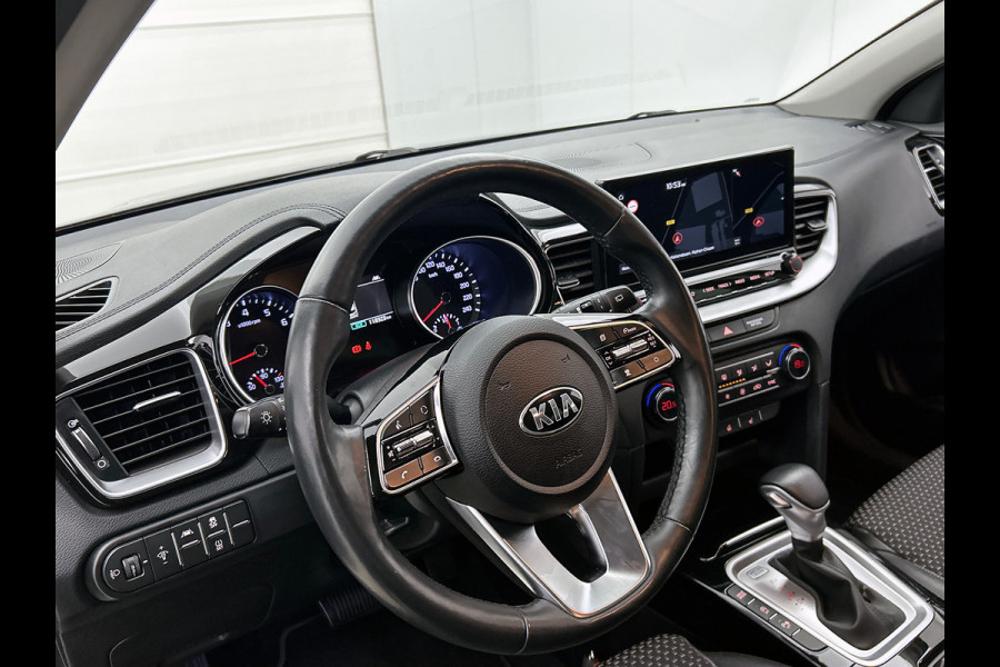 Kia Ceed Sportswagon 1.5 T-GDi 160PK Automaat DynamicPlusLine / Trekhaak / Airco-ecc./ Pdc+Camera / Stoel-Stuurverwarming / 1/2Leder / Apk 08-2027