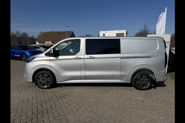 Ford Transit Custom 320 2.5 PHEV L2H1 Limited DC |SCI| Dubbele cabine | Dubbele schuifdeur | 360 graden camera | Adaptieve cruise control | 8-weg verstelbare en verwarmbare passagiersstoel | Inklapbare trekhaak | 17 inch velgen | AGM accu | Reservewiel | 12V aanlsuitpunt
