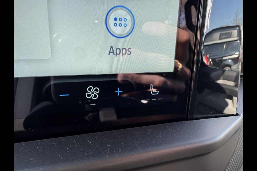 Ford Transit Custom 320 2.5 PHEV L2H1 Limited DC |SCI| Dubbele cabine | Dubbele schuifdeur | 360 graden camera | Adaptieve cruise control | 8-weg verstelbare en verwarmbare passagiersstoel | Inklapbare trekhaak | 17 inch velgen | AGM accu | Reservewiel | 12V aanlsuitpunt